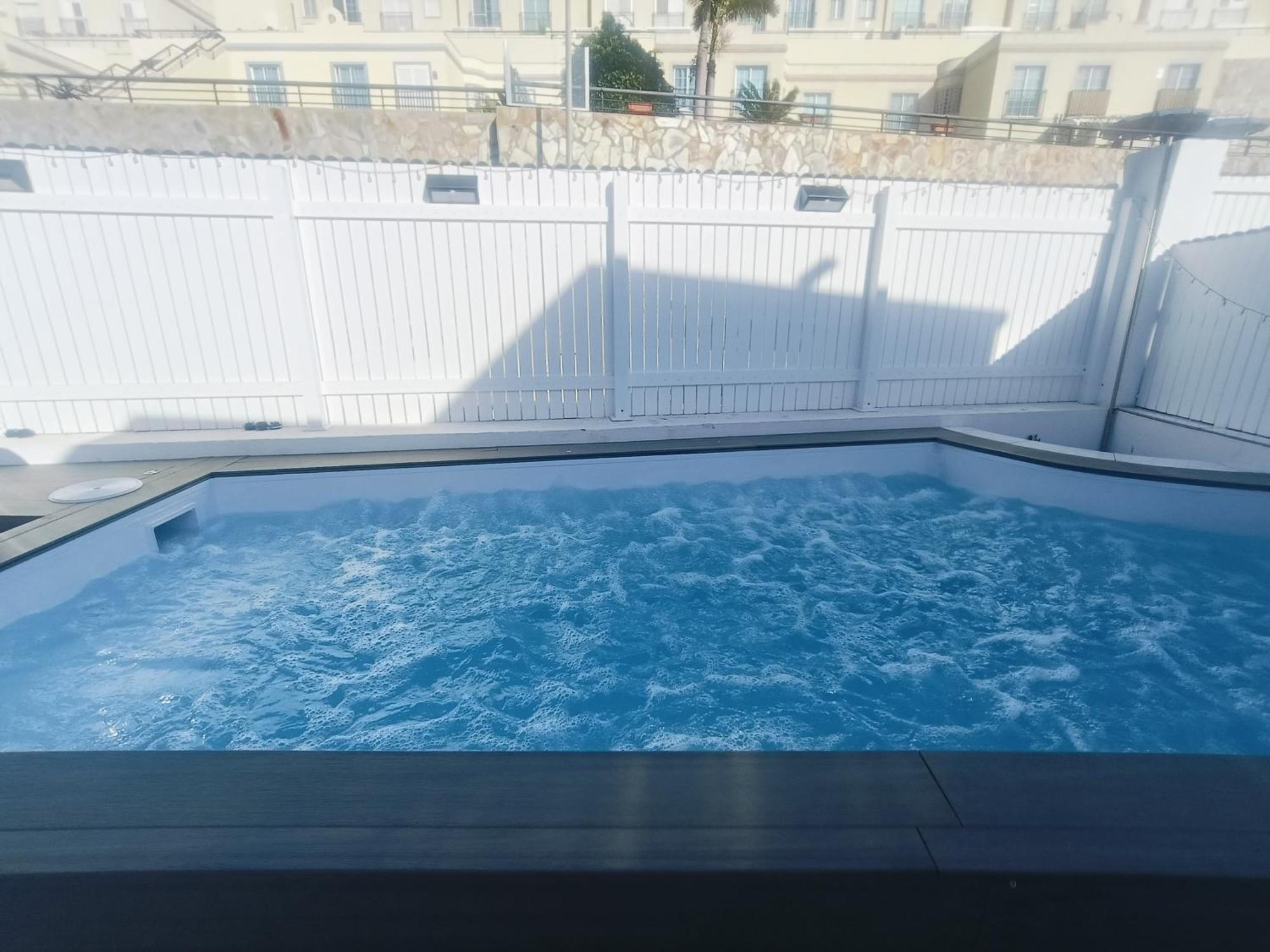 Big Villa Puerto Rico With Heated Saltwater Jacuzzi Pool & Bbq & Private Parking מראה חיצוני תמונה